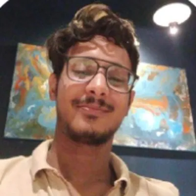 Abdullah Ashraf, Shopify expert and performance marketer